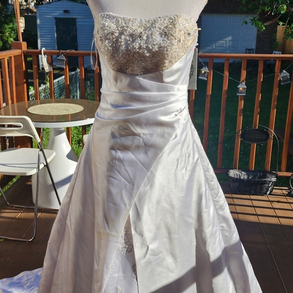 MAGGIE SOTTERO Couture White Strappless Adjustable Back Straps Bridal Dress 10 - Picture 5 of 11